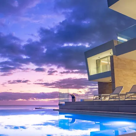 95, Lujo Y Piscina Infinity 阿德耶