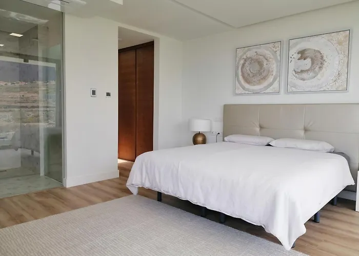 95, Lujo Y Piscina Infinity * אדחה